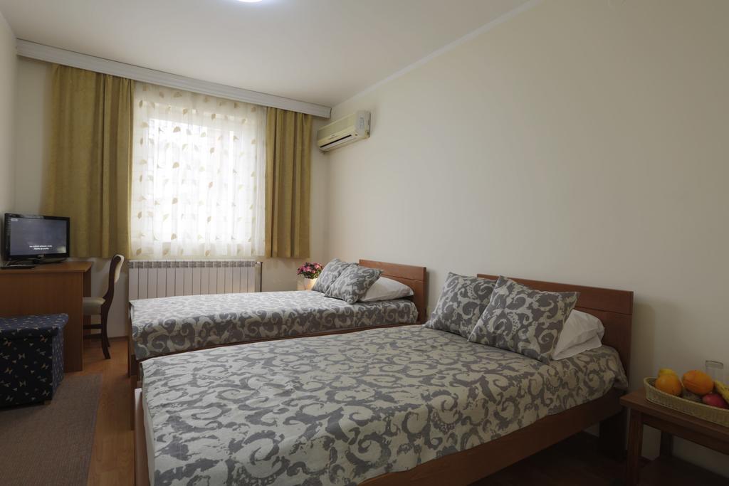 Accommodation Tara Belgrad Exterior foto